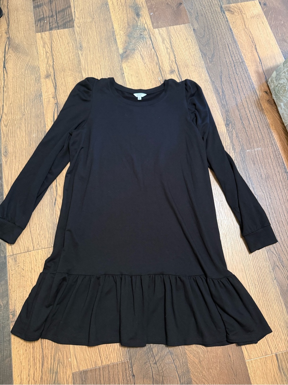crown & ivy Black Women's Top with Crew Neck